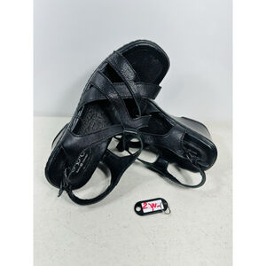 Born Boc Platform Wedge Sandals Women's 8M Black Leather Strappy Comfort Buckle